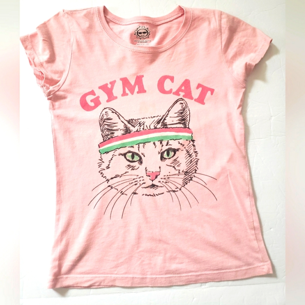 Pink Gym Cat Graphic T-Shirt!